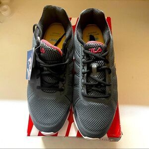 New Women's FILA Memory Foam Running Shoe size 10